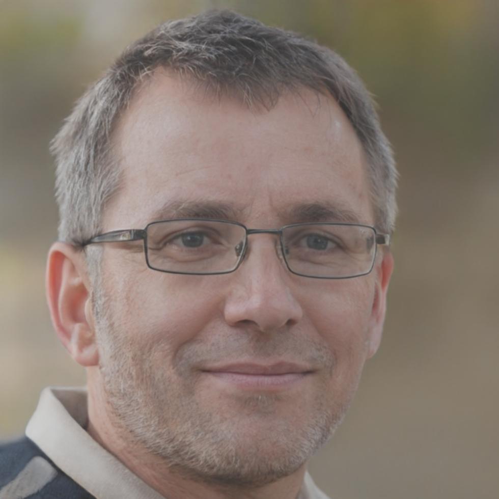 Portrait of financial consultant Tobias Viklund