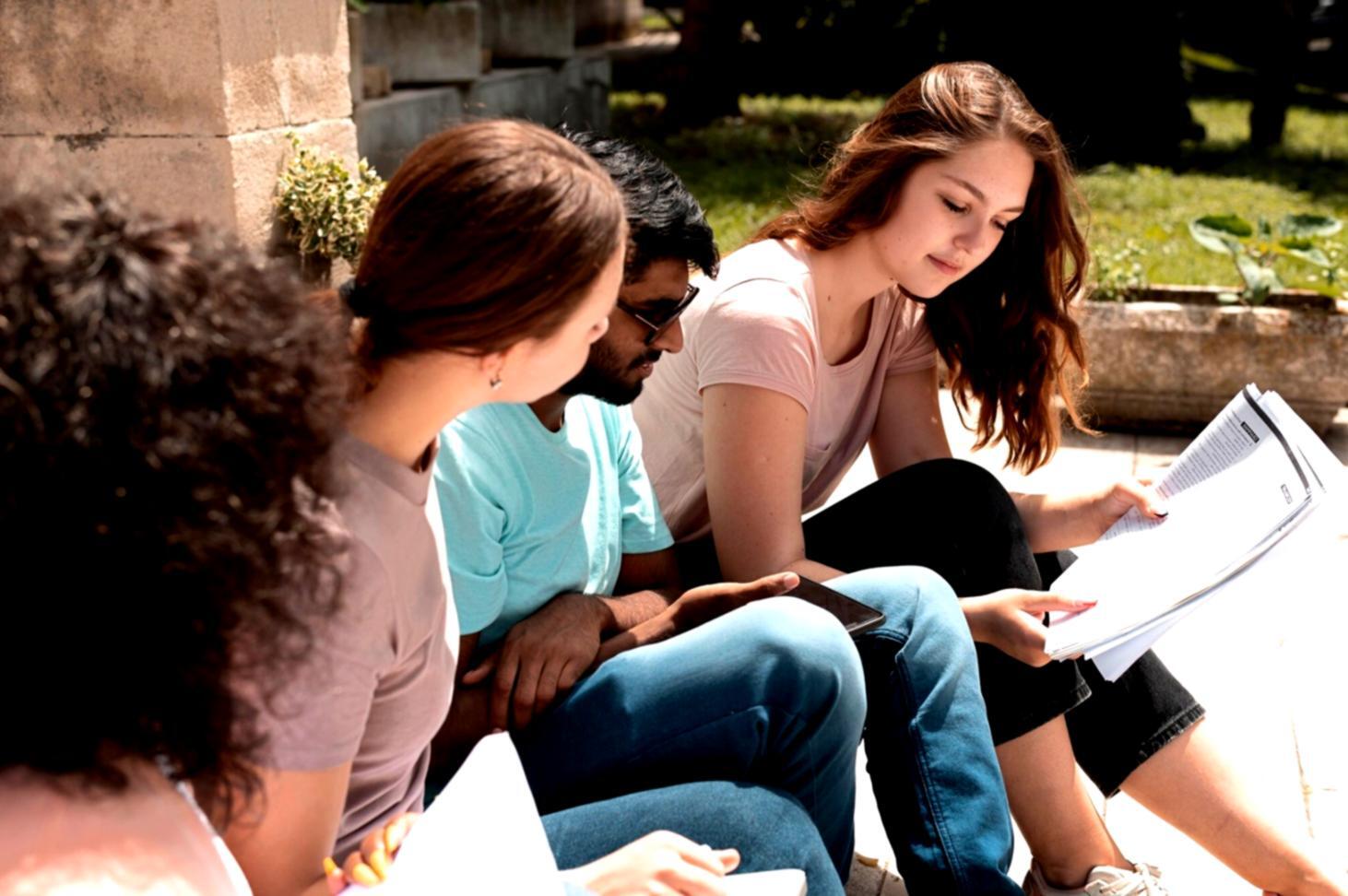 Financial progress tracking and review